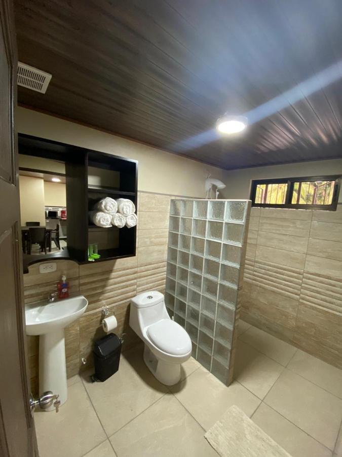 Cabinas El Paso de Moisés Uvita Exterior foto